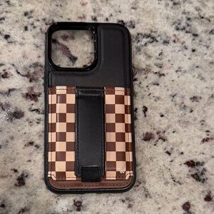 iPhone 13 Pro WALLI checkered case